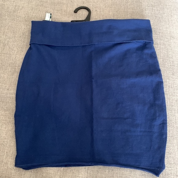 ✨H&M BLUE MINI SKIRT SIZE M - Picture 5 of 5
